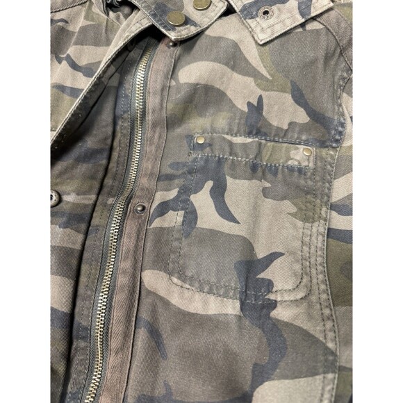 Express Women’s Sz M Camo Hooded Coat Jacket Soft Faux Fur Lined Removable Vest - Picture 8 of 16